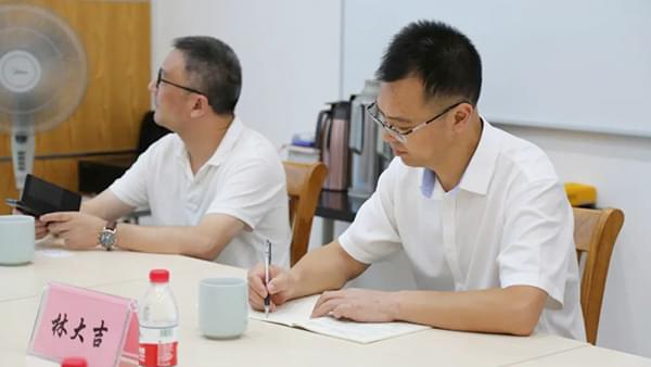 德曼節能智慧云管控服務到底有什么特色，頻頻吸引市委領導前來調研？