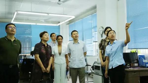 德曼節能智慧云管控服務到底有什么特色，頻頻吸引市委領導前來調研？
