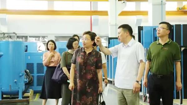 德曼節能智慧云管控服務到底有什么特色，頻頻吸引市委領導前來調研？